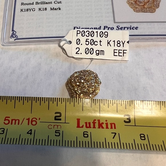 18k solid yellow gold diamond camelia pendant - Picture 5 of 7